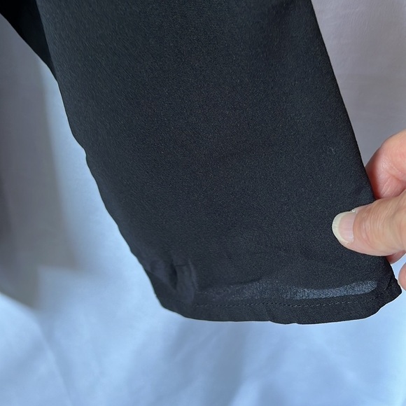 Black V-neck Long Top - Picture 8 of 15